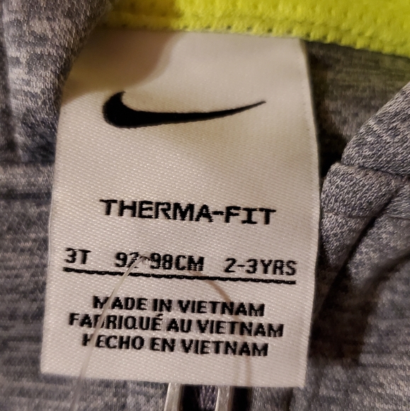 Nike zip up jogger 2 piece set - Picture 3 of 3